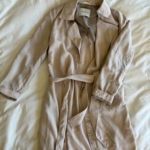 Babaton Trench Coat - Picture 5 of 6